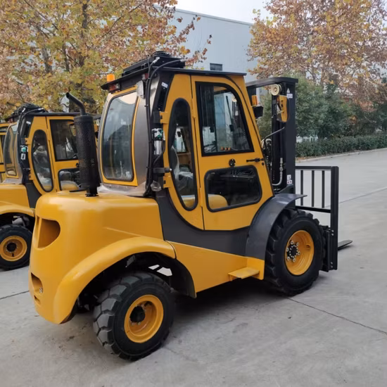 Chariot élévateur tout terrain Royal 4WD 3 tonnes de haute qualité avec EU V